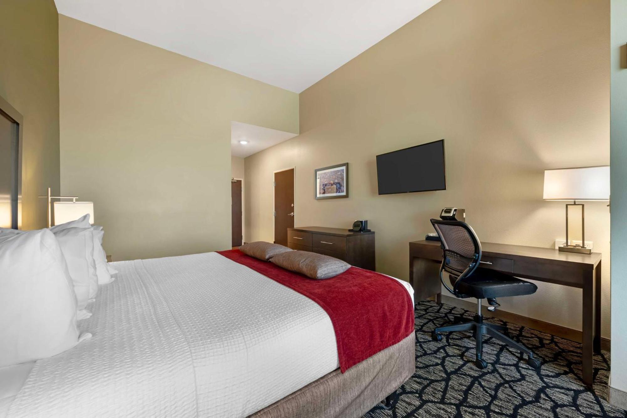 Best Western Plus Lakeview Hotel Madison Екстериор снимка