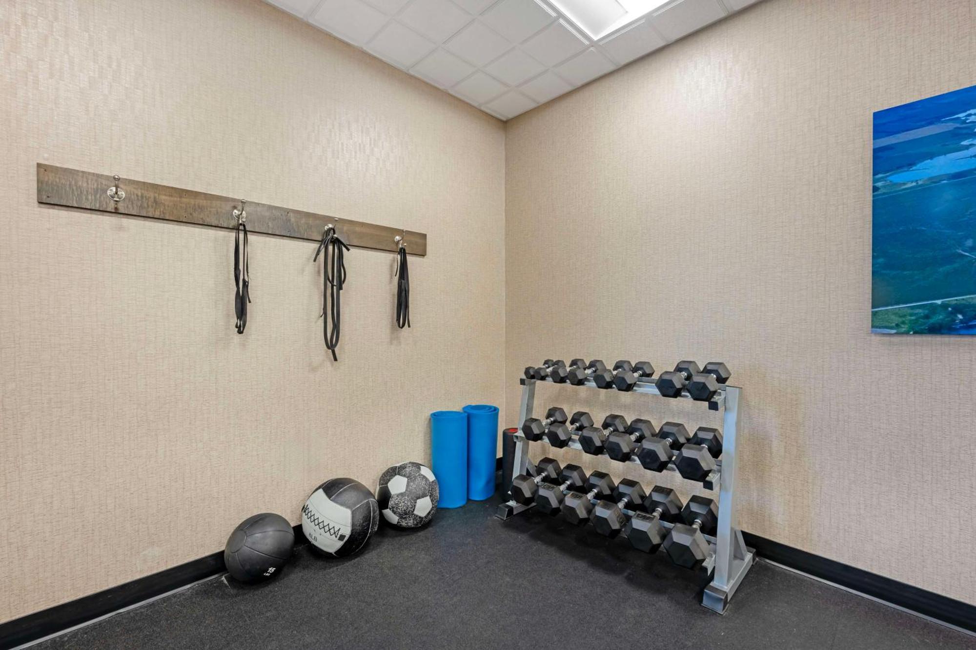 Best Western Plus Lakeview Hotel Madison Екстериор снимка