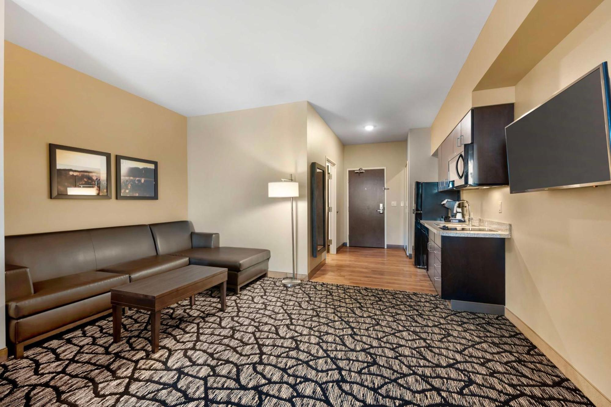 Best Western Plus Lakeview Hotel Madison Екстериор снимка