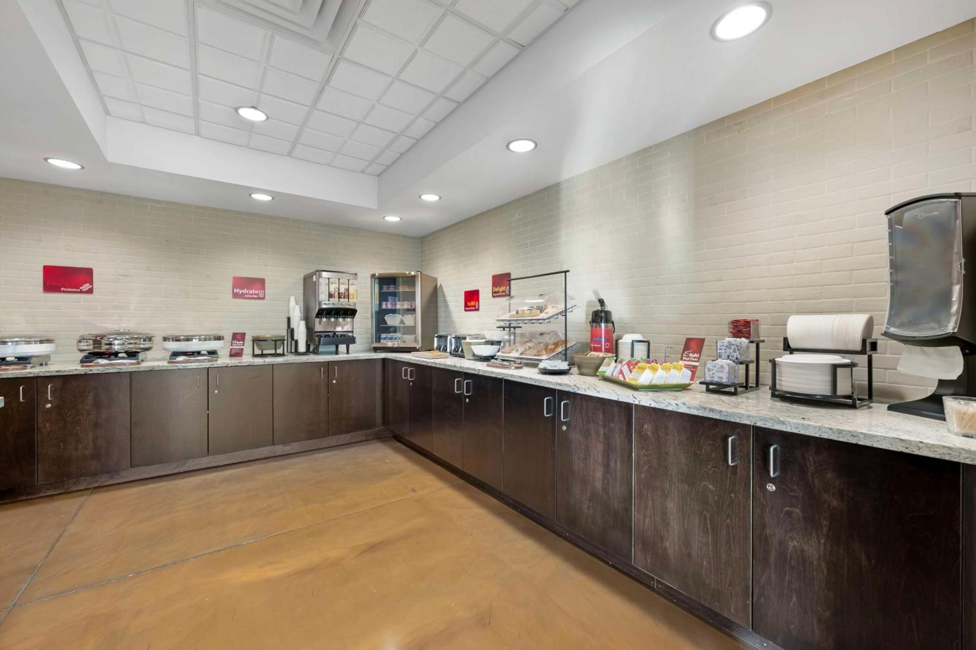 Best Western Plus Lakeview Hotel Madison Екстериор снимка