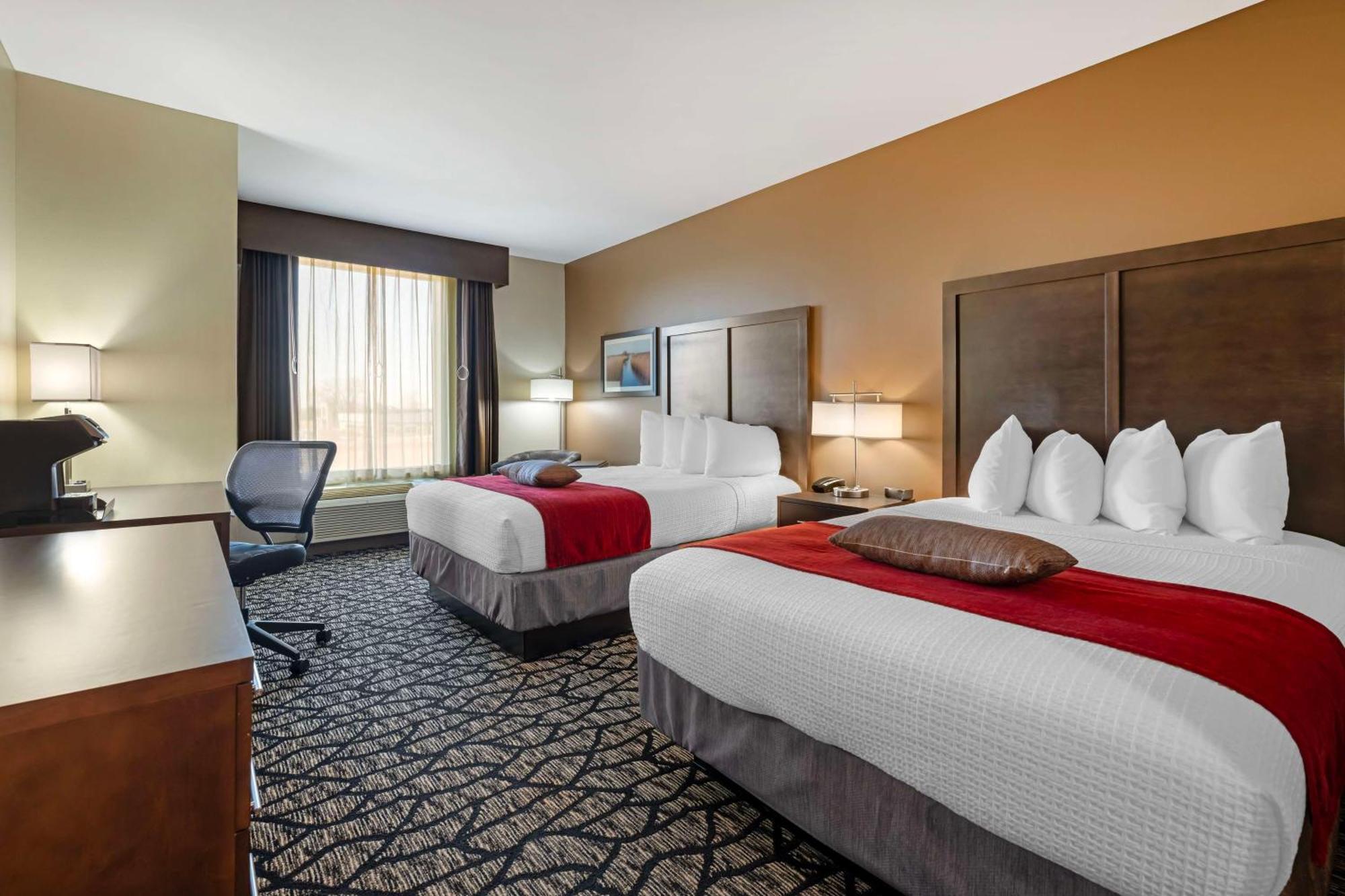 Best Western Plus Lakeview Hotel Madison Екстериор снимка