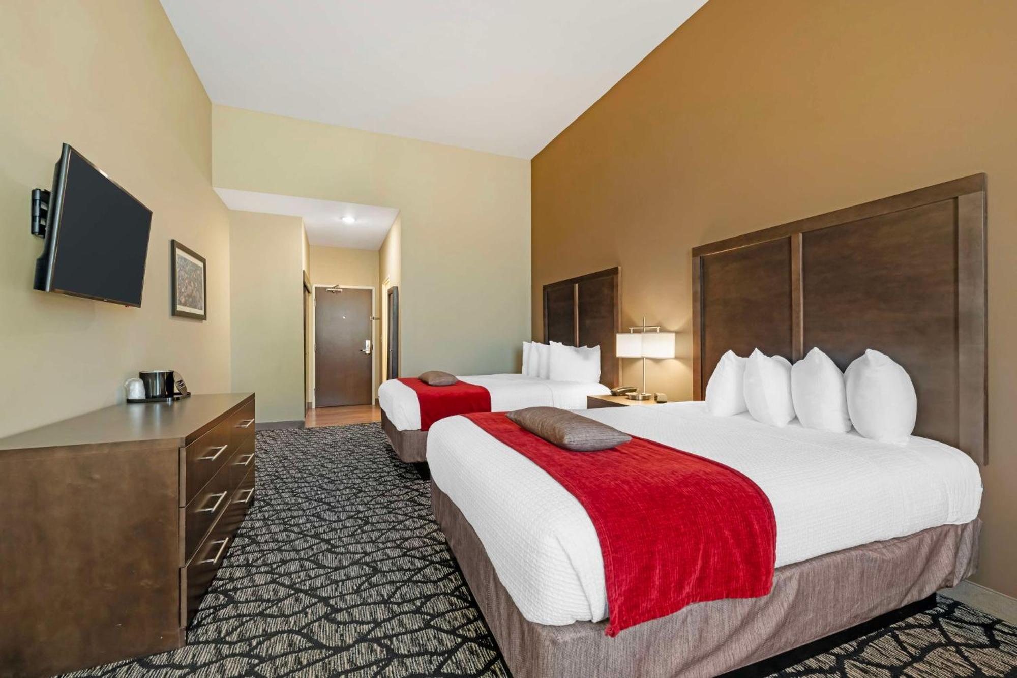 Best Western Plus Lakeview Hotel Madison Екстериор снимка